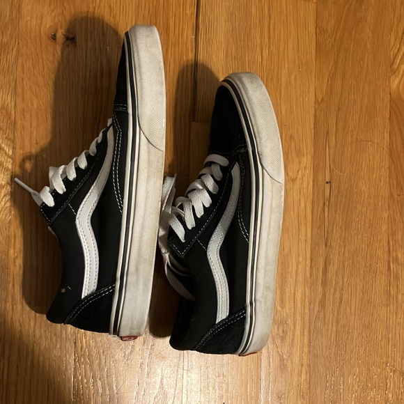 Black Vans Old Skool - Picture 2 of 6